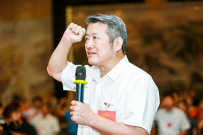 熱烈祝賀孫文董事長當選為中共湖北省楚商聯(lián)合會委員會委員